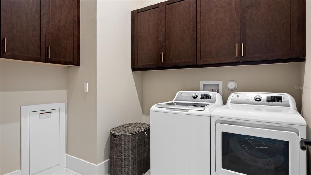 待售: $538,990 (3 贝兹, 3 浴室, 2323 平方英尺)