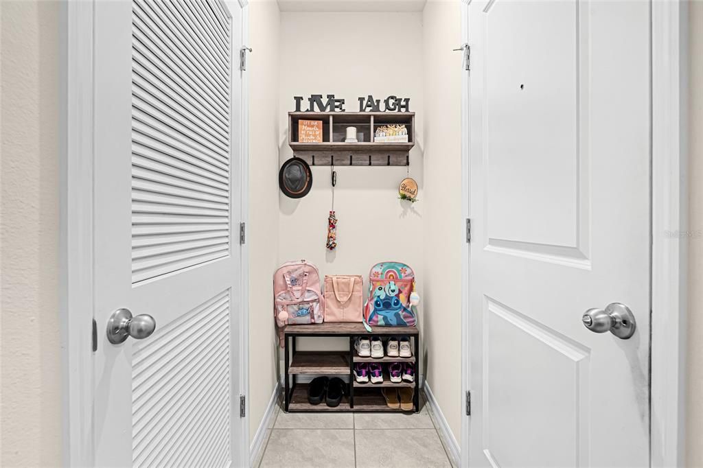 For Sale: $344,900 (4 beds, 2 baths, 2326 Square Feet)