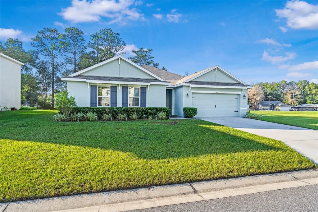 For Sale: $344,900 (4 beds, 2 baths, 2326 Square Feet)