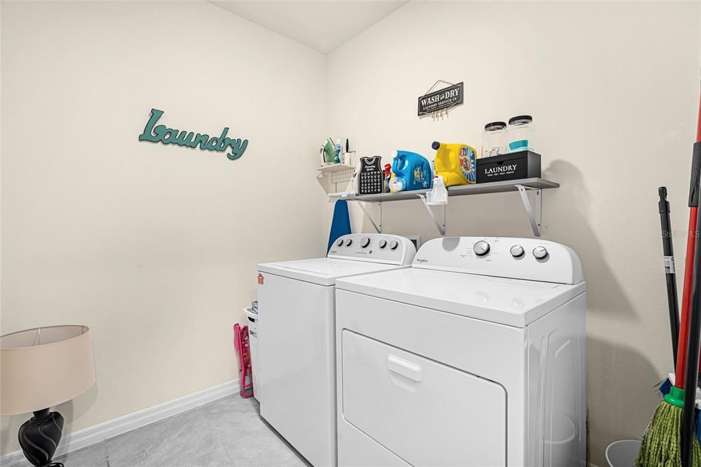 For Sale: $344,900 (4 beds, 2 baths, 2326 Square Feet)