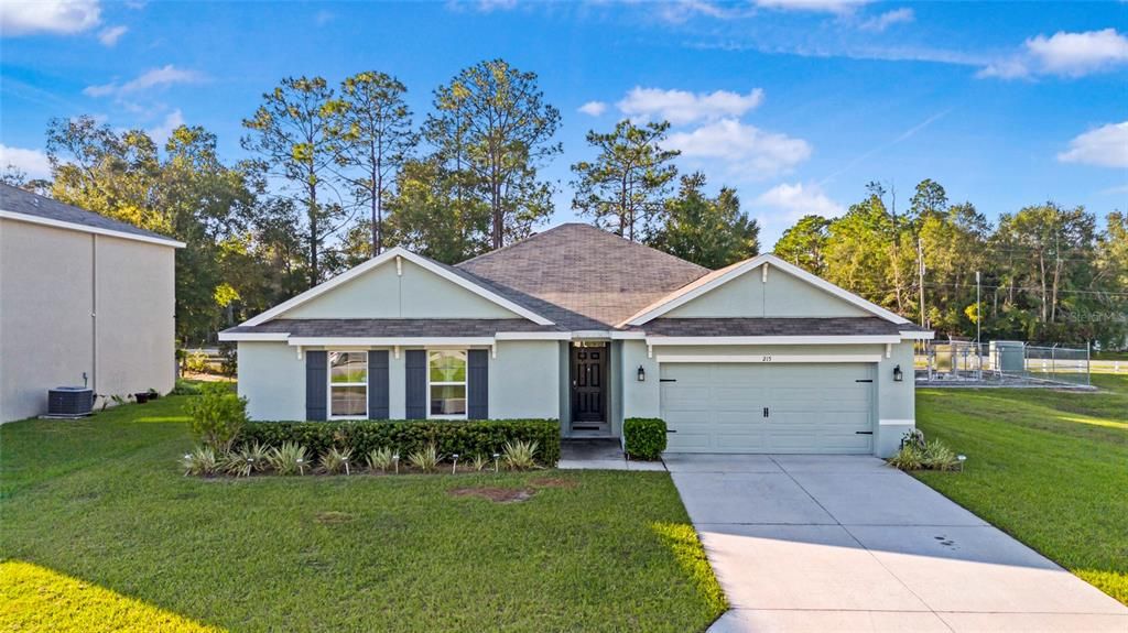 For Sale: $344,900 (4 beds, 2 baths, 2326 Square Feet)