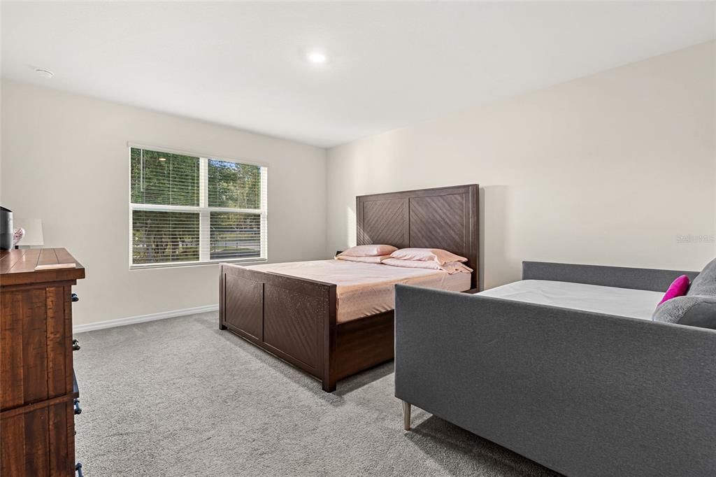 For Sale: $344,900 (4 beds, 2 baths, 2326 Square Feet)