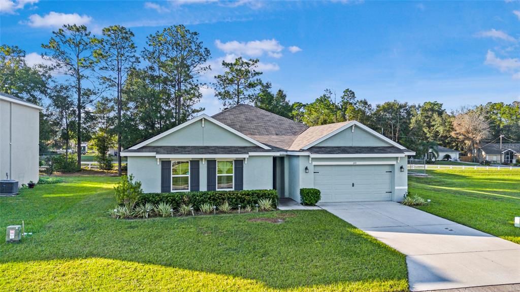 For Sale: $344,900 (4 beds, 2 baths, 2326 Square Feet)