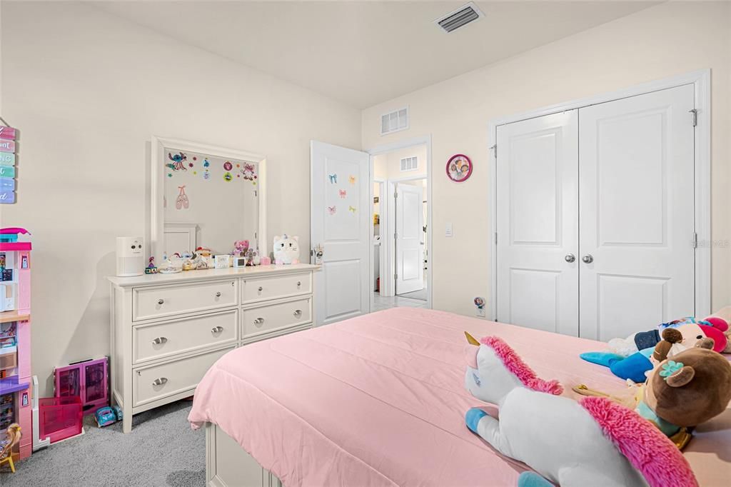 For Sale: $344,900 (4 beds, 2 baths, 2326 Square Feet)