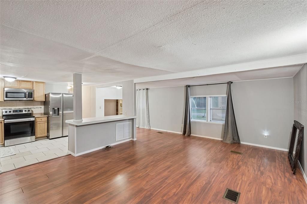 En Venta: $279,900 (3 camas, 2 baños, 1110 Pies cuadrados)