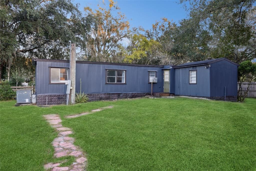 En Venta: $279,900 (3 camas, 2 baños, 1110 Pies cuadrados)