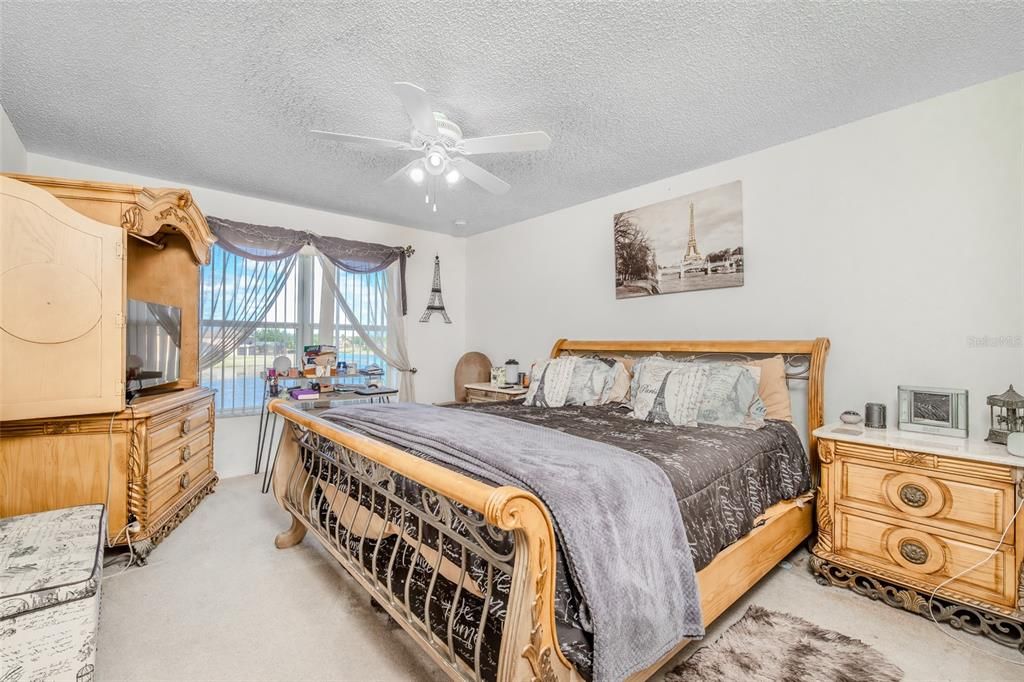 For Sale: $499,000 (6 beds, 3 baths, 2679 Square Feet)