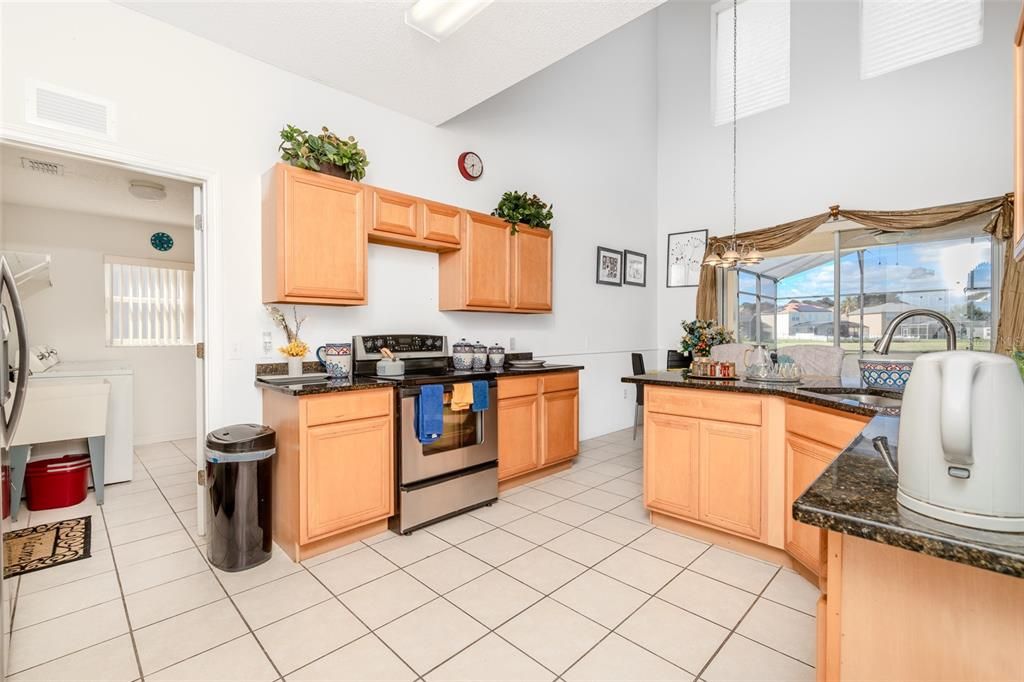 For Sale: $499,000 (6 beds, 3 baths, 2679 Square Feet)