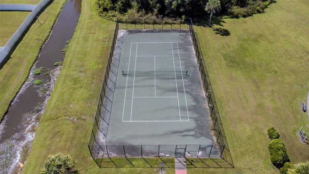 For Sale: $499,000 (6 beds, 3 baths, 2679 Square Feet)