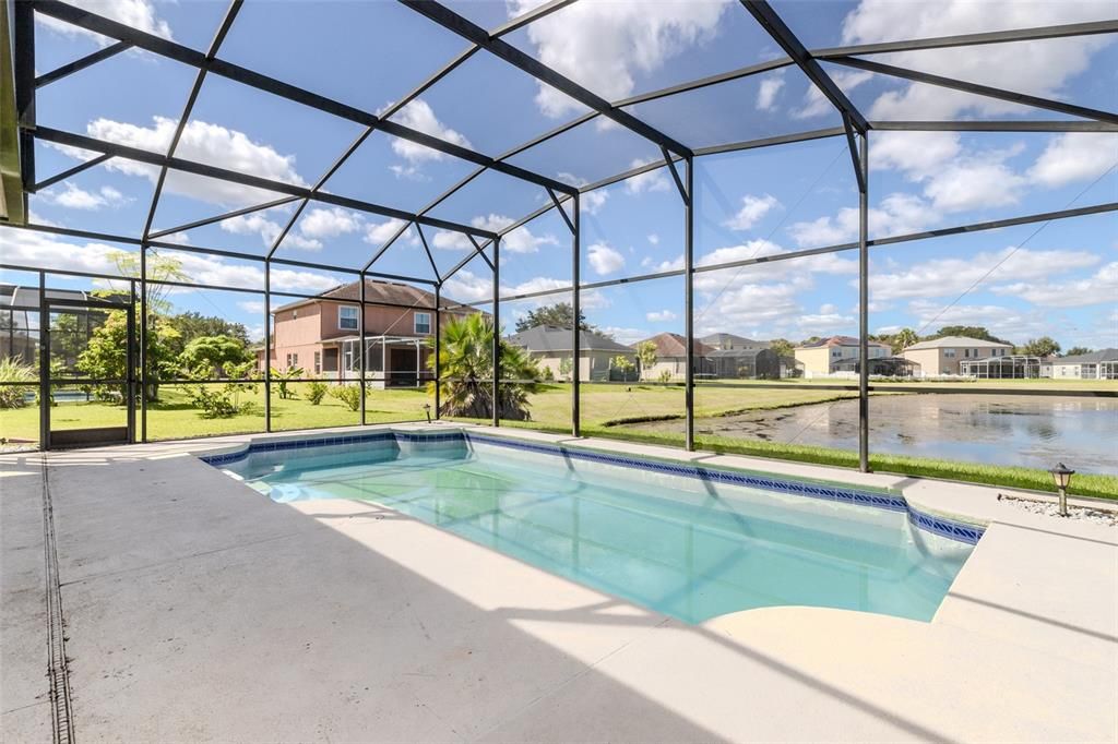 For Sale: $499,000 (6 beds, 3 baths, 2679 Square Feet)