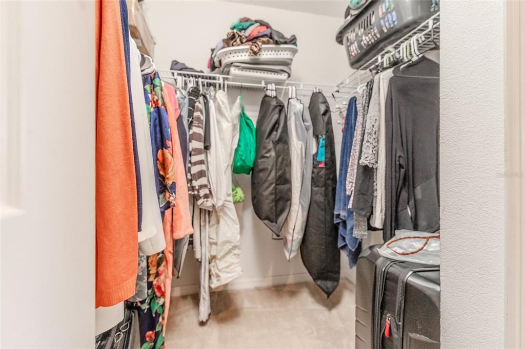 For Sale: $499,000 (6 beds, 3 baths, 2679 Square Feet)