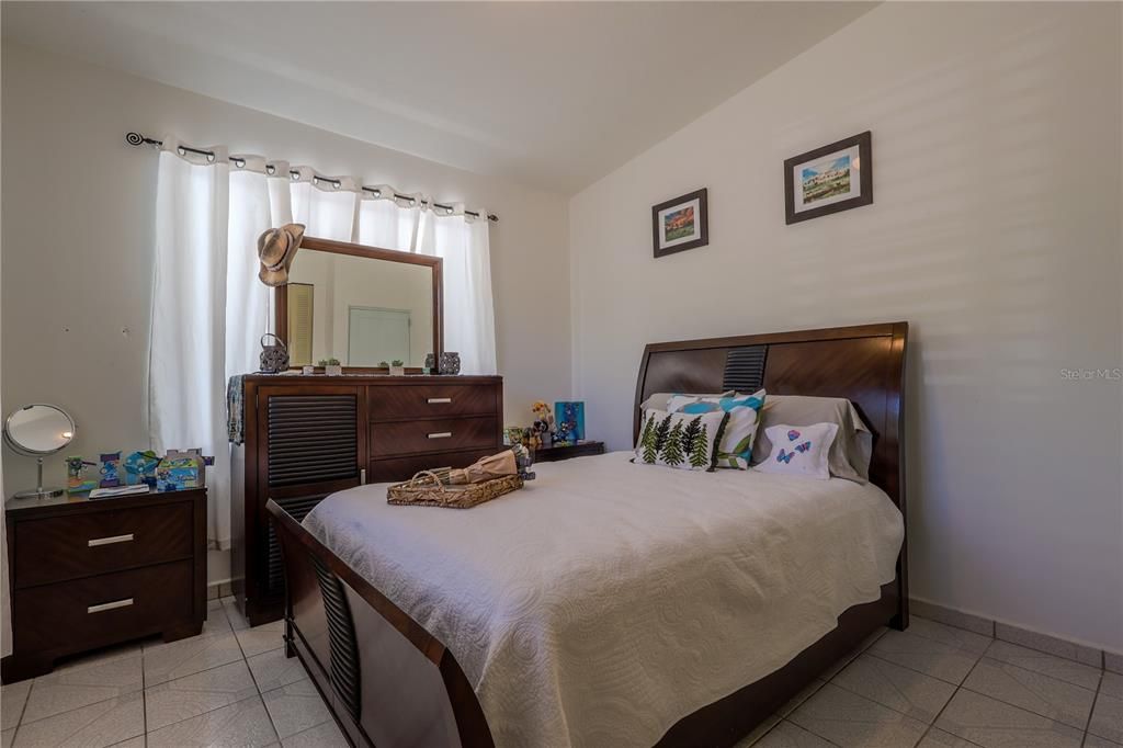 На продажу: $1,500,000 (4 спален, 3 ванн, 1800 Квадратных фут)