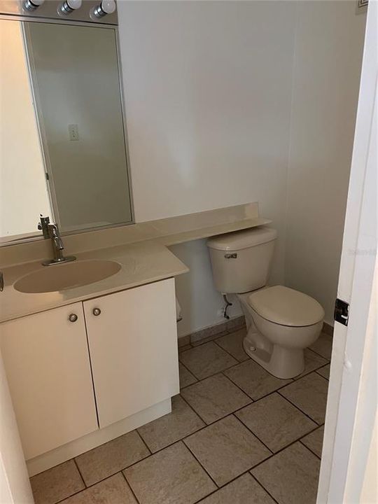 For Rent: $4,500 (4 beds, 2 baths, 2700 Square Feet)