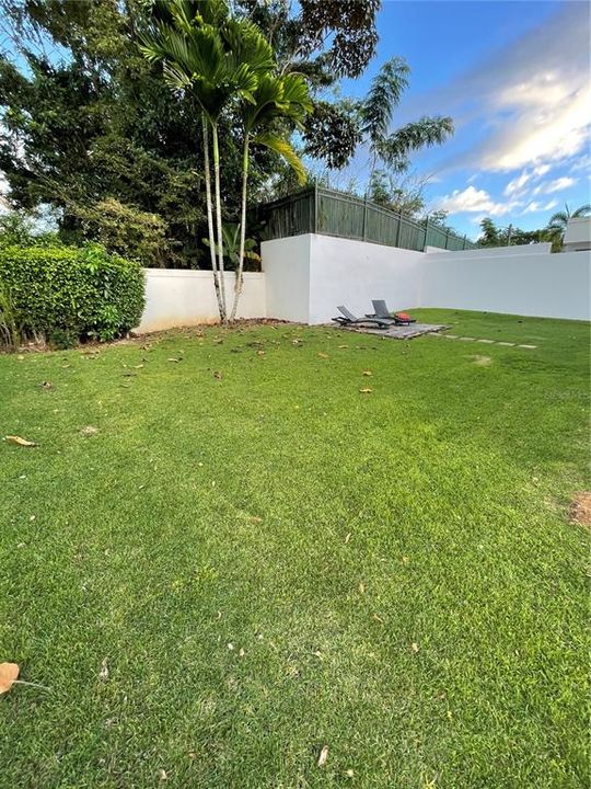 For Rent: $4,500 (4 beds, 2 baths, 2700 Square Feet)