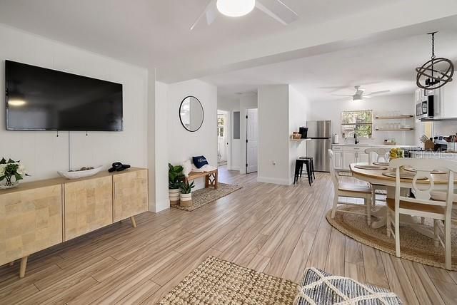 En Venta: $395,000 (3 camas, 1 baños, 600 Pies cuadrados)