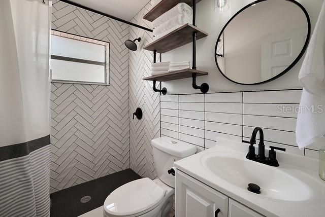 En Venta: $395,000 (3 camas, 1 baños, 600 Pies cuadrados)