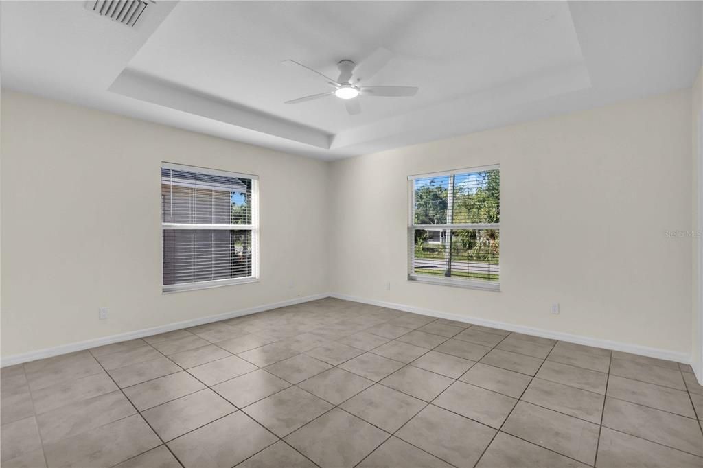 Active With Contract: $397,500 (3 beds, 2 baths, 1832 Square Feet)