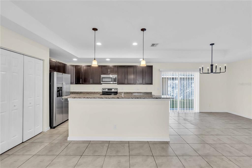 Active With Contract: $397,500 (3 beds, 2 baths, 1832 Square Feet)