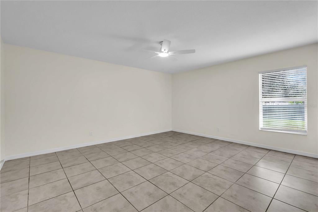 Active With Contract: $397,500 (3 beds, 2 baths, 1832 Square Feet)