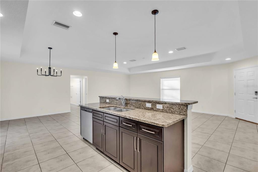 Active With Contract: $397,500 (3 beds, 2 baths, 1832 Square Feet)