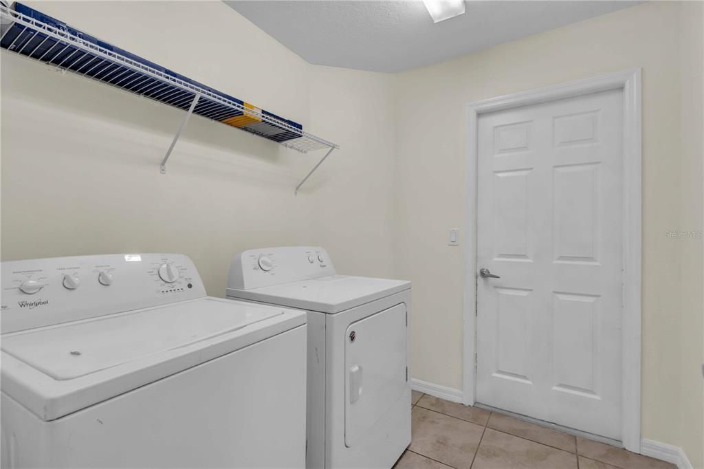 Active With Contract: $397,500 (3 beds, 2 baths, 1832 Square Feet)