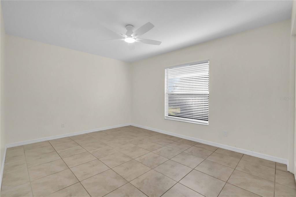 Active With Contract: $397,500 (3 beds, 2 baths, 1832 Square Feet)