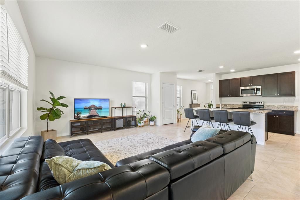 For Sale: $499,000 (4 beds, 2 baths, 2260 Square Feet)