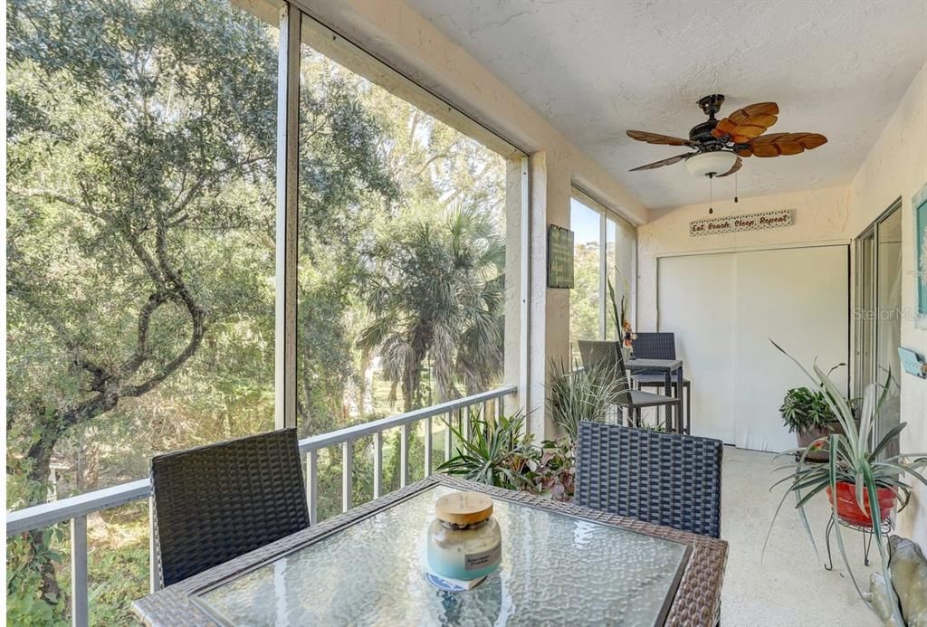 For Sale: $169,000 (2 beds, 1 baths, 1142 Square Feet)