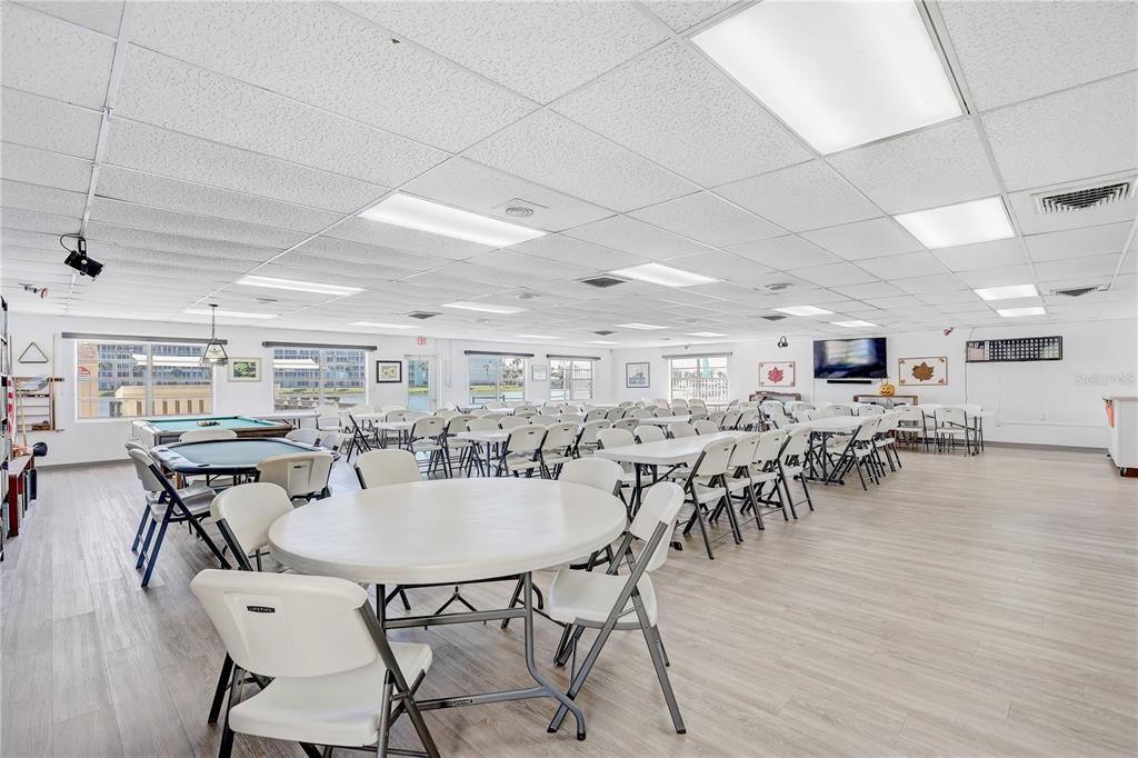 For Sale: $169,000 (2 beds, 1 baths, 1142 Square Feet)