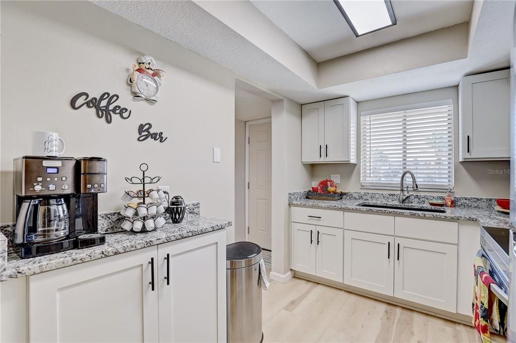 For Sale: $169,000 (2 beds, 1 baths, 1142 Square Feet)