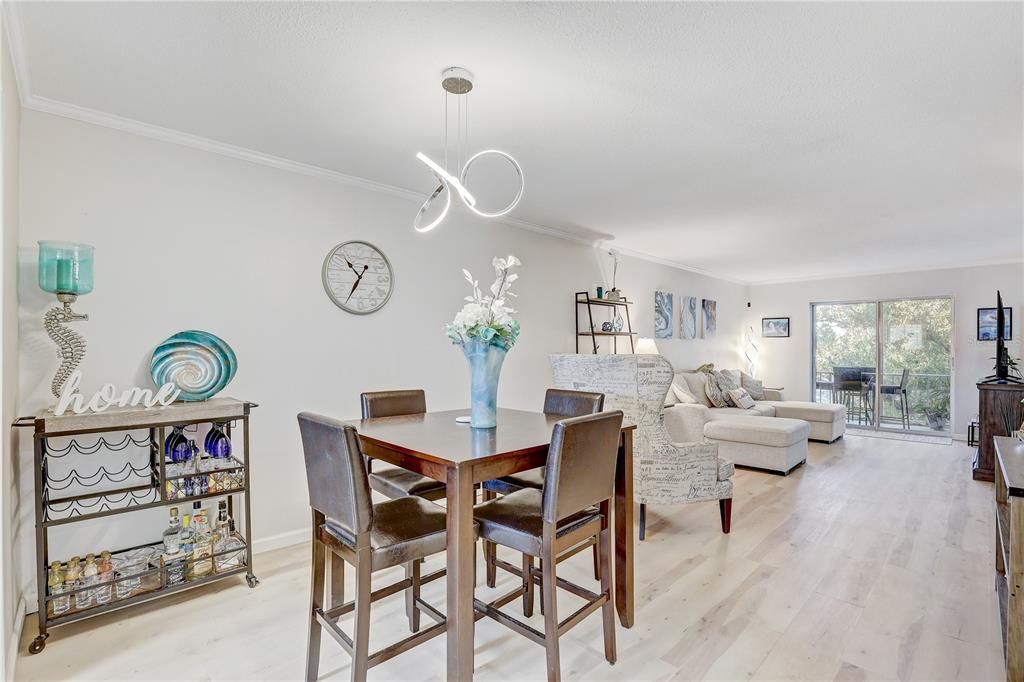 For Sale: $169,000 (2 beds, 1 baths, 1142 Square Feet)