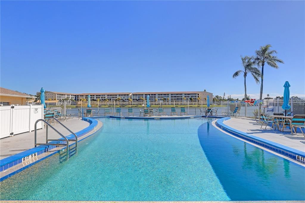 For Sale: $169,000 (2 beds, 1 baths, 1142 Square Feet)