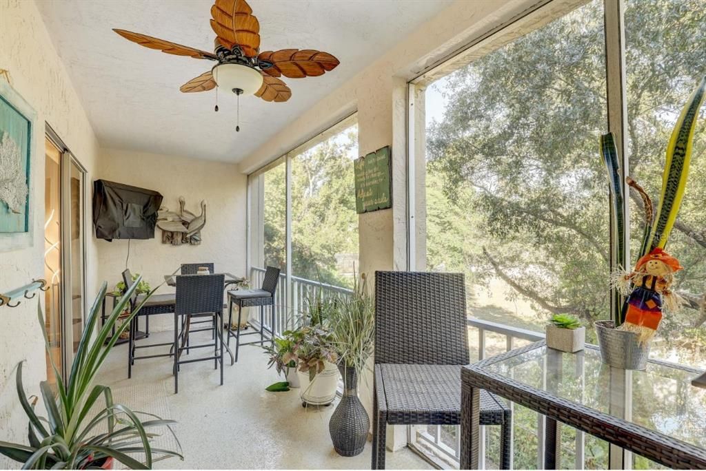 For Sale: $169,000 (2 beds, 1 baths, 1142 Square Feet)