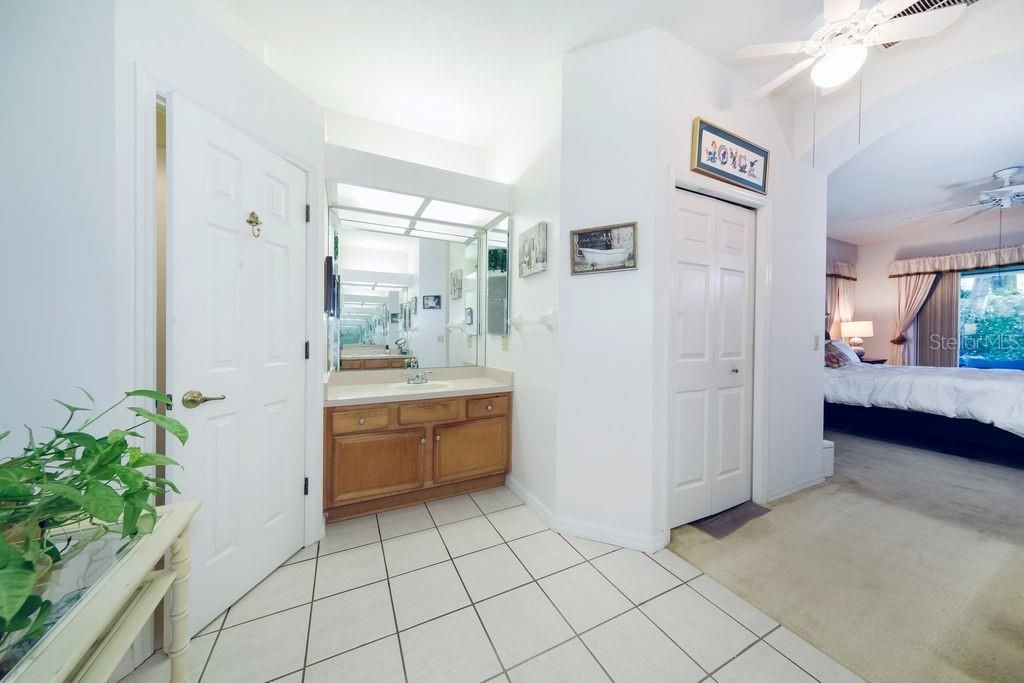 For Sale: $450,000 (3 beds, 2 baths, 2049 Square Feet)
