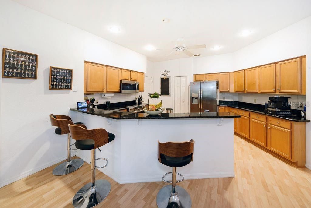 For Sale: $450,000 (3 beds, 2 baths, 2049 Square Feet)