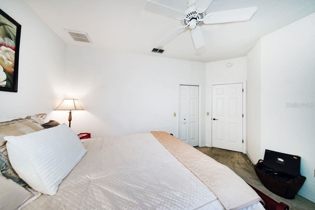 For Sale: $450,000 (3 beds, 2 baths, 2049 Square Feet)