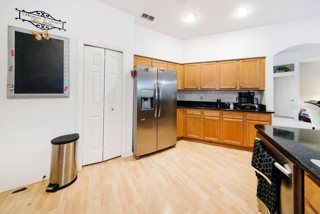 For Sale: $450,000 (3 beds, 2 baths, 2049 Square Feet)