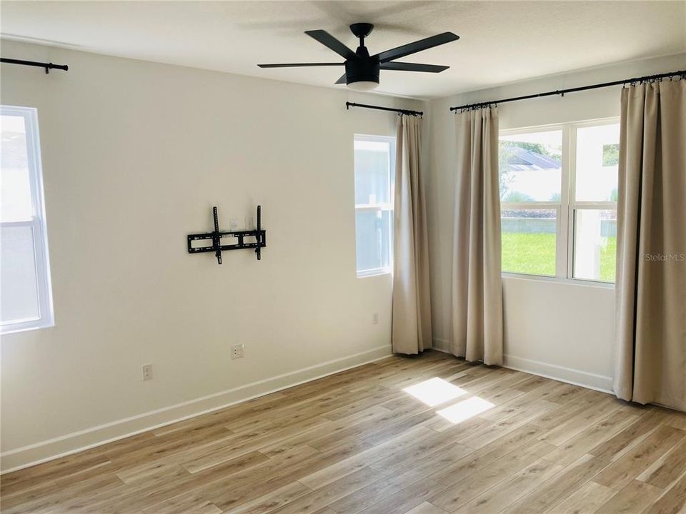 待售: $324,900 (3 贝兹, 2 浴室, 1725 平方英尺)