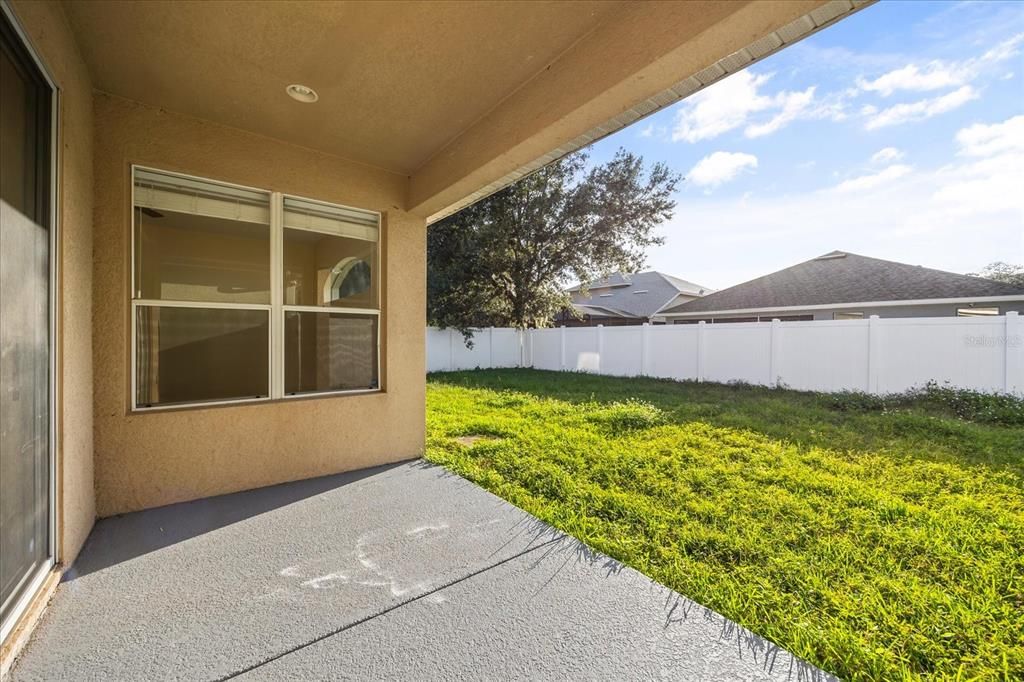 Под контрактом: $499,000 (4 спален, 3 ванн, 2123 Квадратных фут)