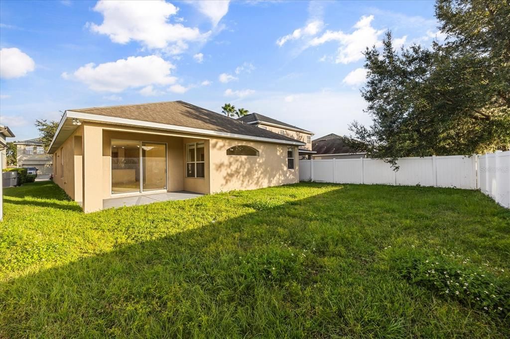 Под контрактом: $499,000 (4 спален, 3 ванн, 2123 Квадратных фут)