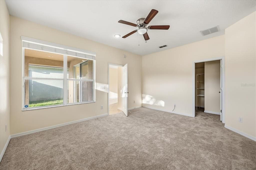 Под контрактом: $499,000 (4 спален, 3 ванн, 2123 Квадратных фут)