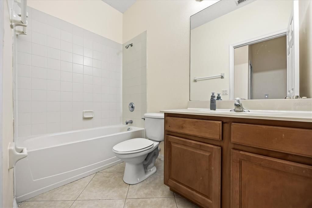 Под контрактом: $499,000 (4 спален, 3 ванн, 2123 Квадратных фут)