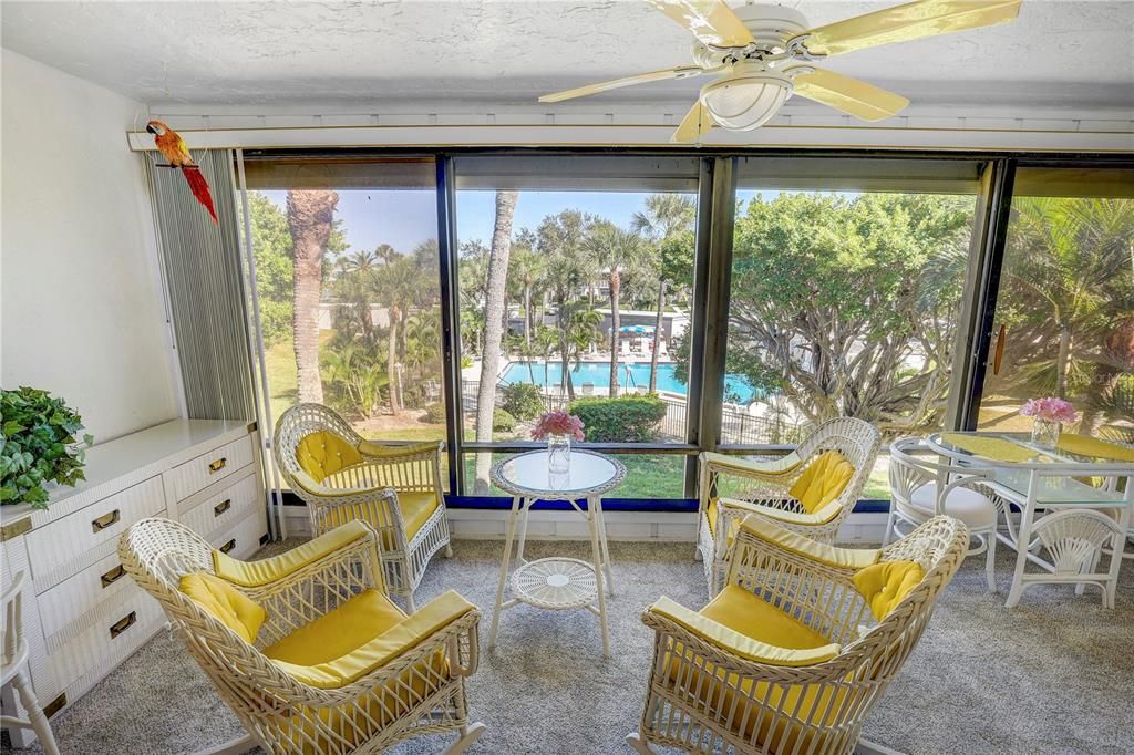 For Sale: $649,000 (2 beds, 2 baths, 1177 Square Feet)