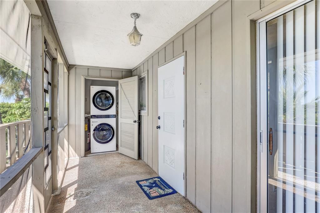 For Sale: $649,000 (2 beds, 2 baths, 1177 Square Feet)