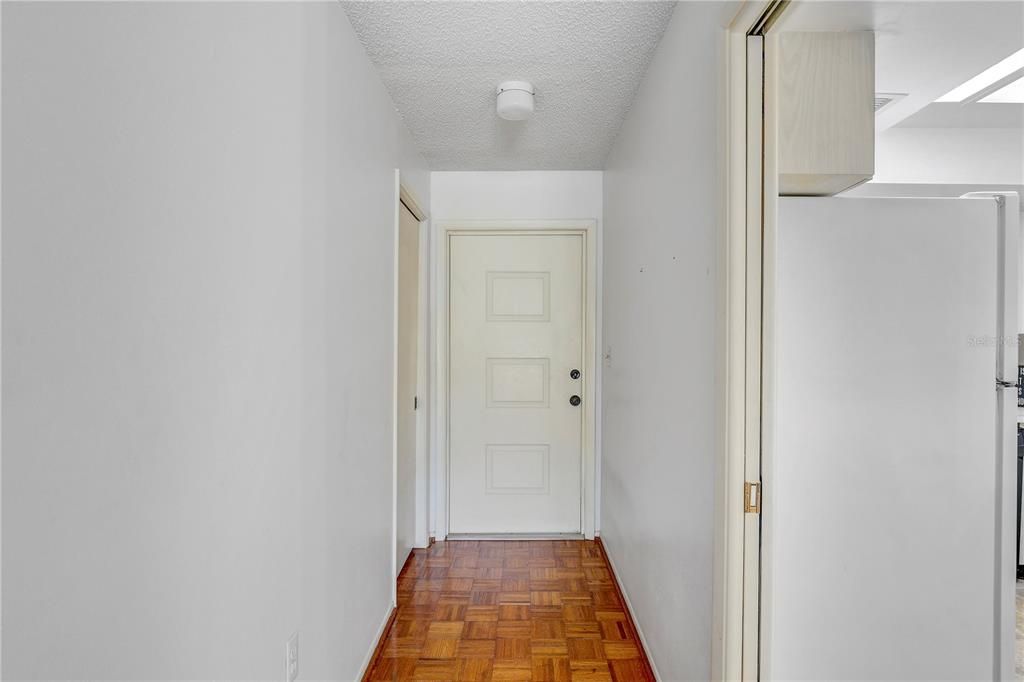 For Sale: $649,000 (2 beds, 2 baths, 1177 Square Feet)