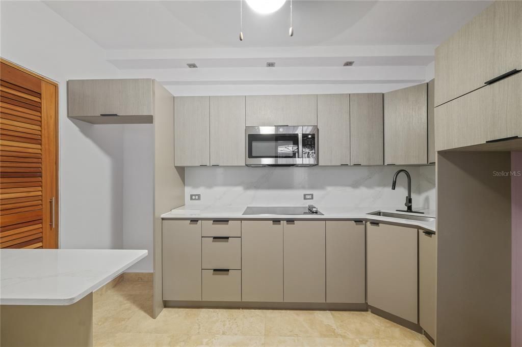 Activo con contrato: $515,000 (2 camas, 1 baños, 740 Pies cuadrados)