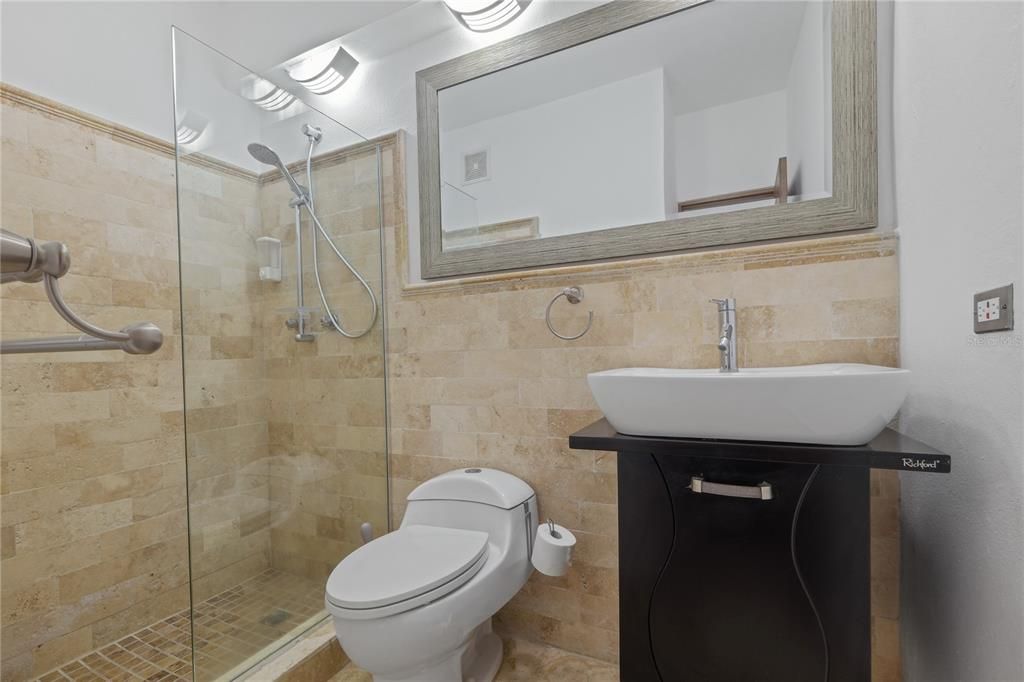 Activo con contrato: $515,000 (2 camas, 1 baños, 740 Pies cuadrados)