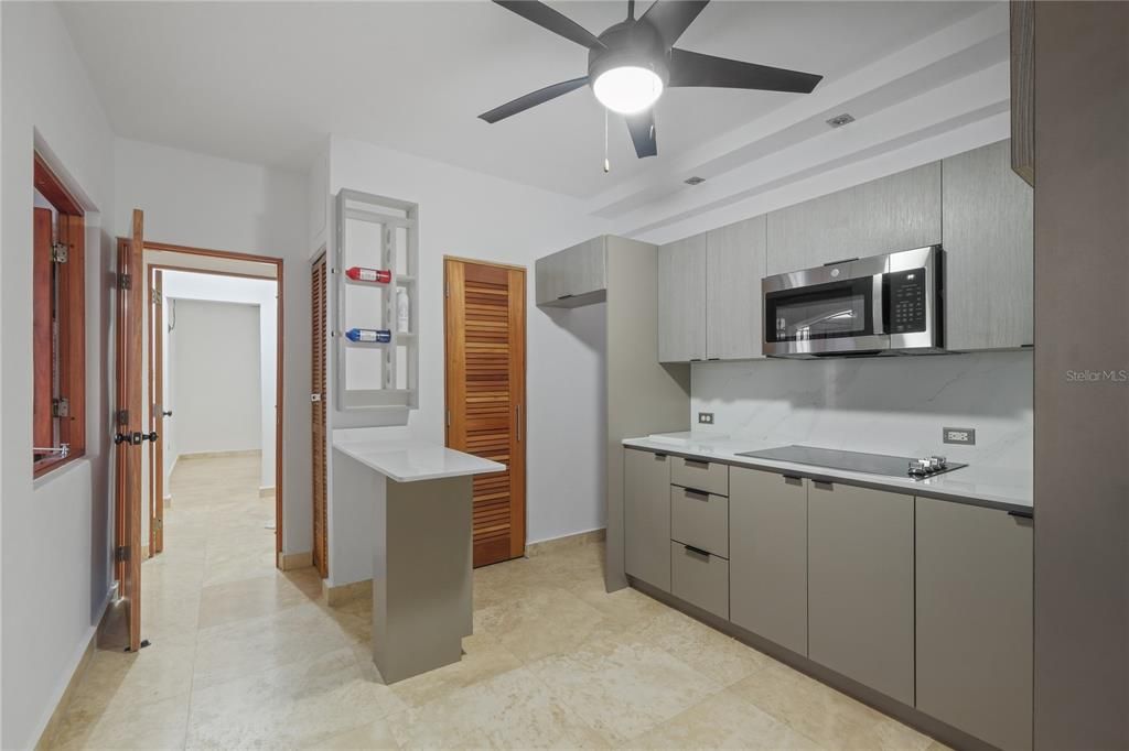 Activo con contrato: $515,000 (2 camas, 1 baños, 740 Pies cuadrados)