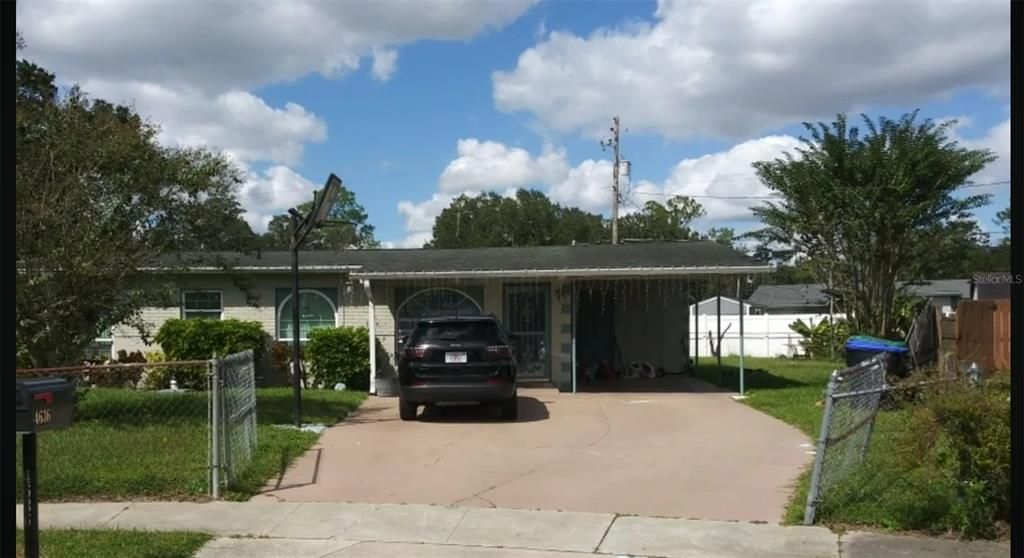 Active With Contract: $285,000 (3 beds, 2 baths, 1000 Square Feet)