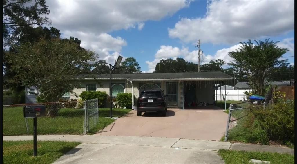 Active With Contract: $285,000 (3 beds, 2 baths, 1000 Square Feet)